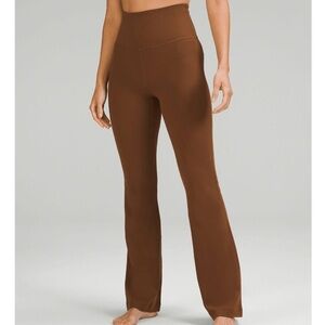 LULULEMON Groove Super-High-Rise Nulu Flared Pant